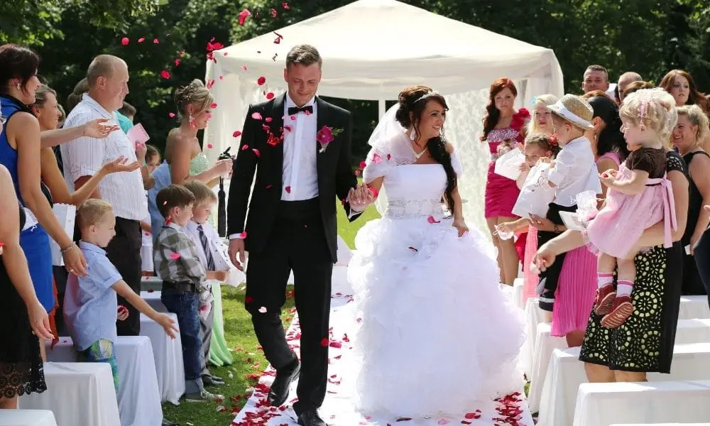 Tamada Natali bei einer Hochzeit