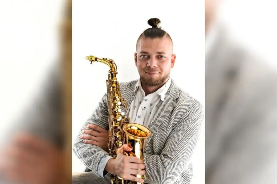Saxofonist Waldemar bei einer Hochzeit