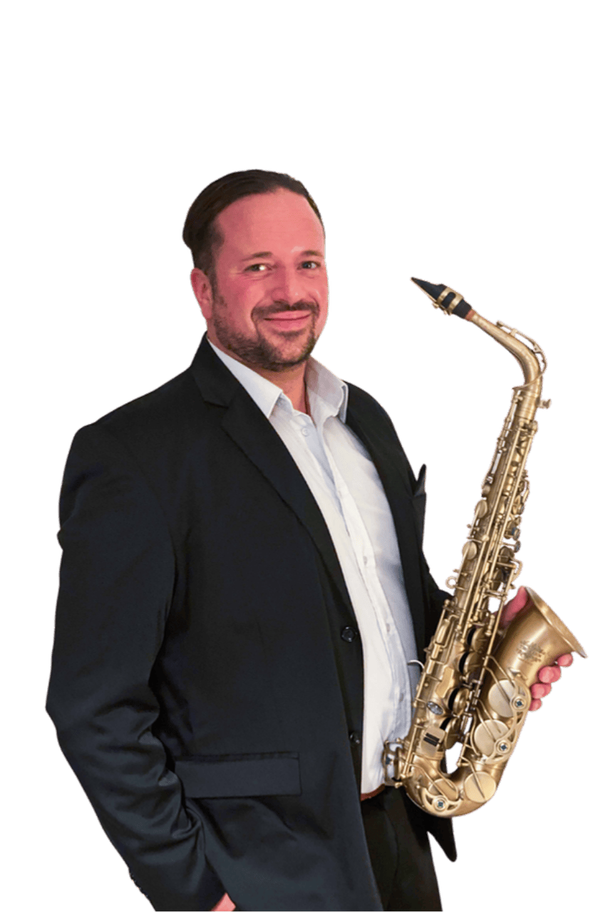 Saxofonist Antonio, freigestellt - WeddingBro Events Saxofonist Antonio mit Saxofon, freigestellt