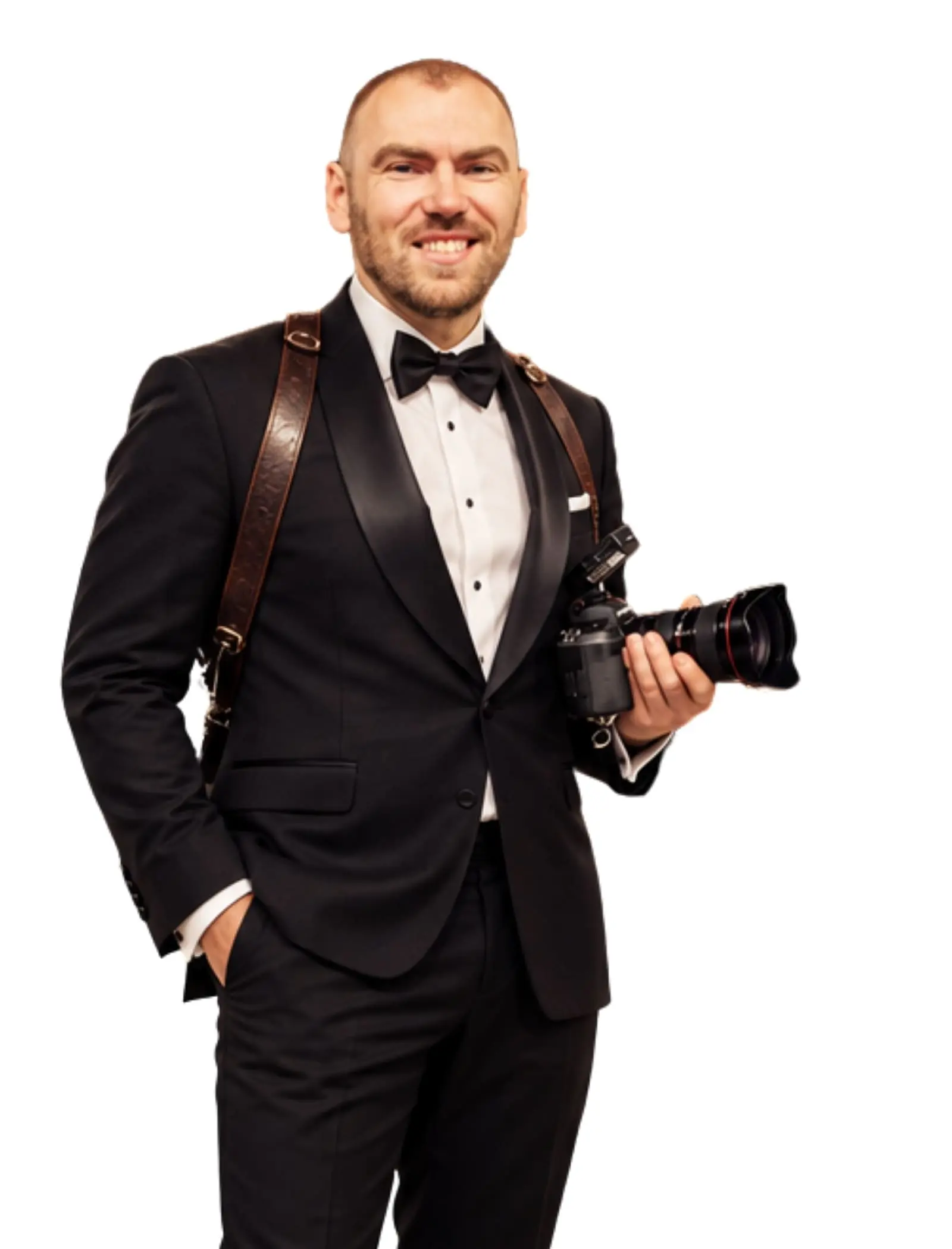 Hochzeitsfotograf Dima im Smoking mit Kamera